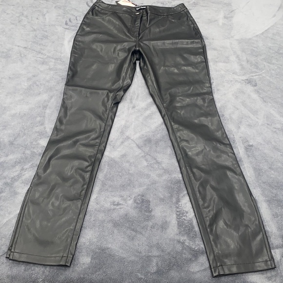 Pretty Little Thing Black Faux Leather Split Hem Pants - Picture 1 of 6